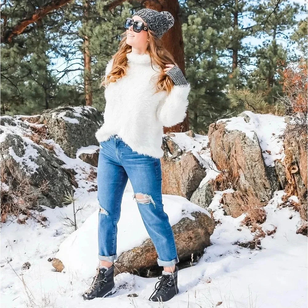 Rebecca Minkoff Winter Set
